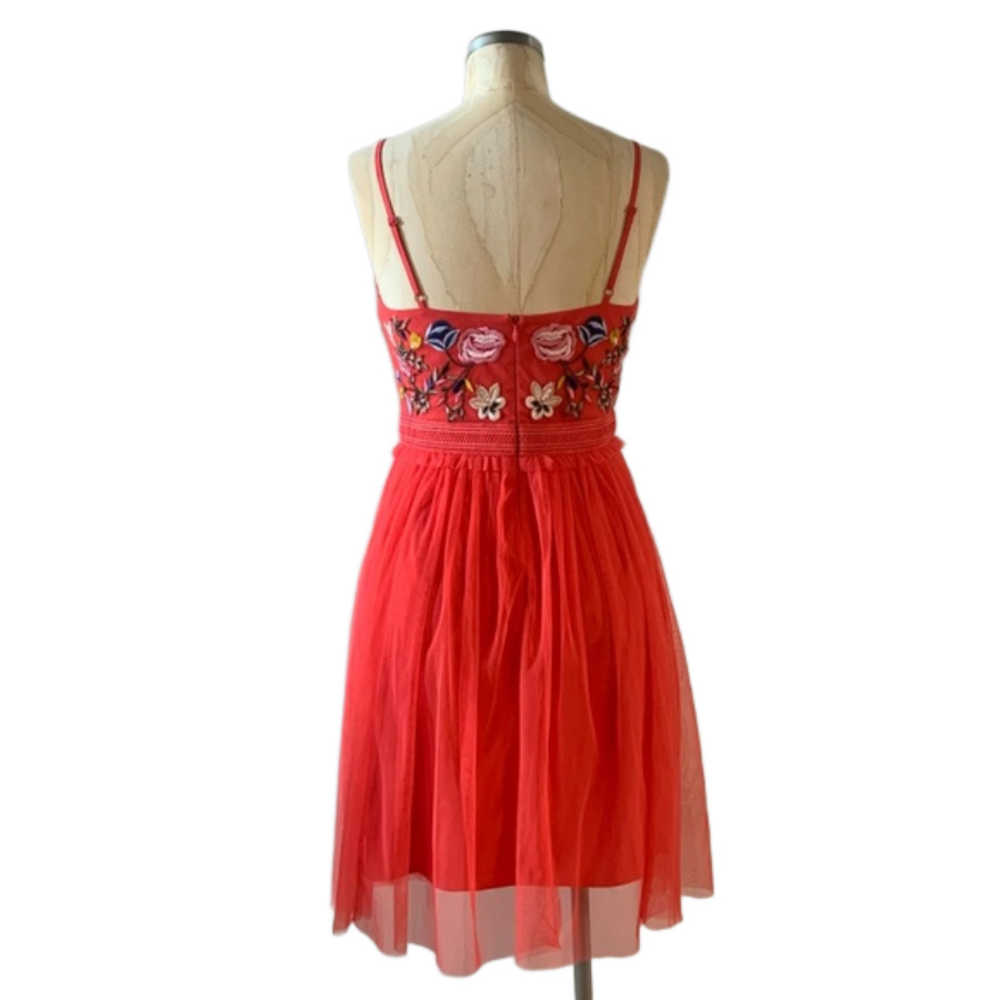 French Connection Red Genoa Embroidered Bodice In Azalea Dress Women’s Size 2 - Picture 6 of 13